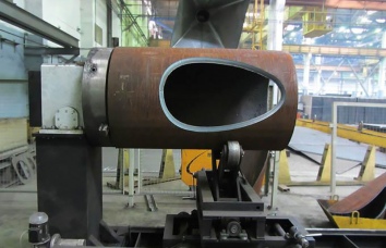 Plasma Cutting Industrial Pipe